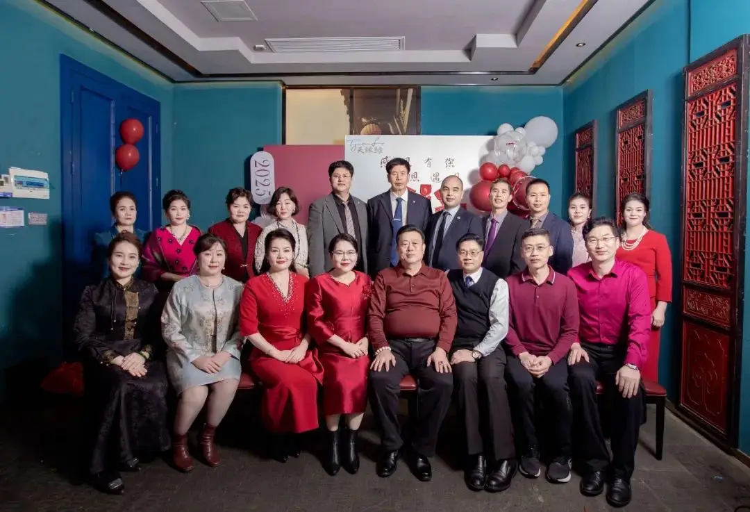 聚光同行者，致敬領(lǐng)路人：天緣綠這場(chǎng)活動(dòng)為何讓人熱淚盈眶？