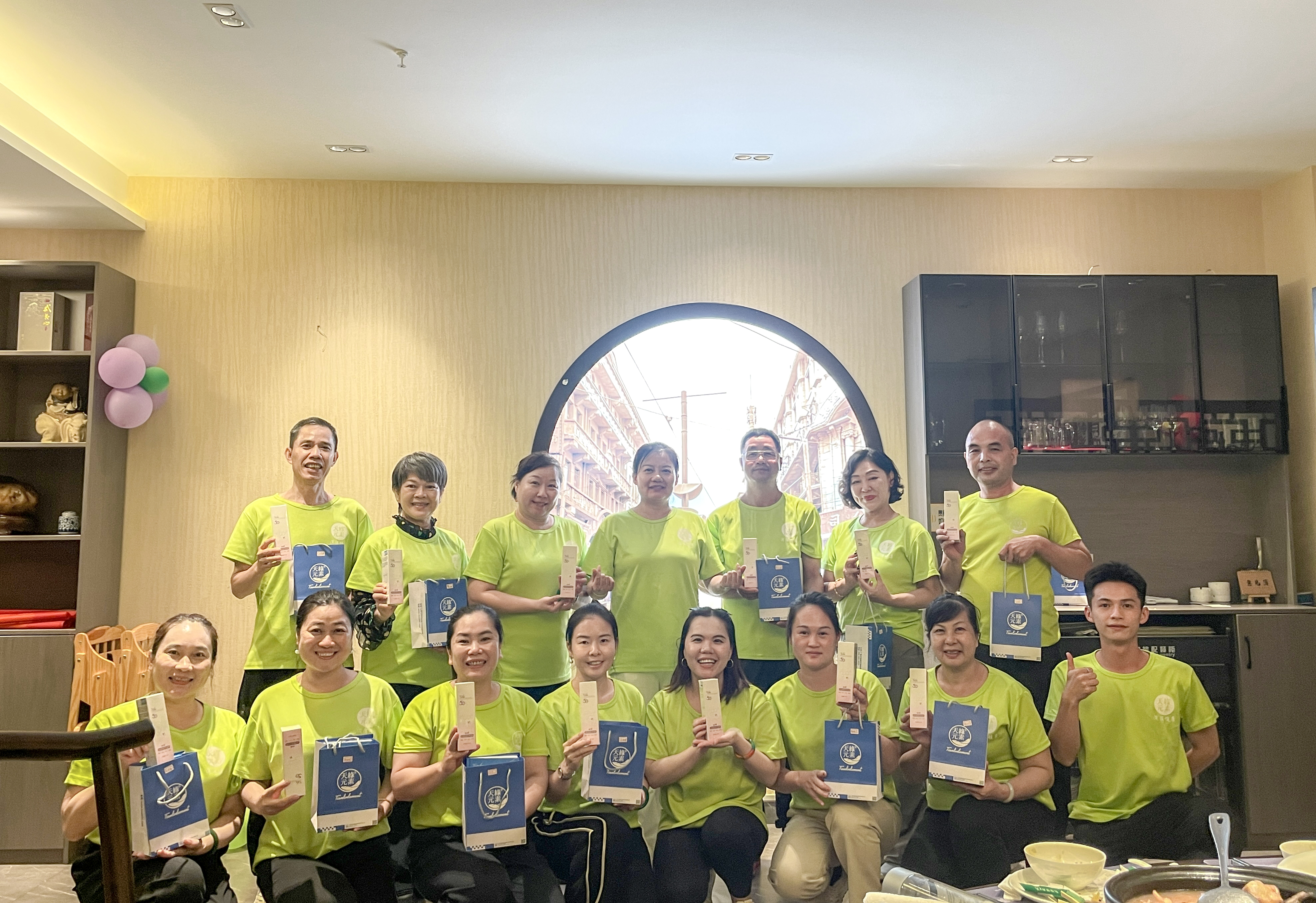 天緣綠集團(tuán)‘自律領(lǐng)航?蛻變啟程’早到人團(tuán)康活動：趣味游戲中的團(tuán)隊成長之旅